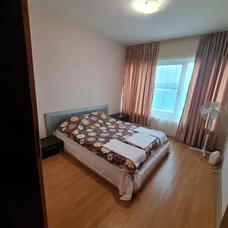 Apartamento елка