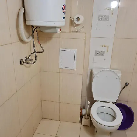 елка Apartamento *