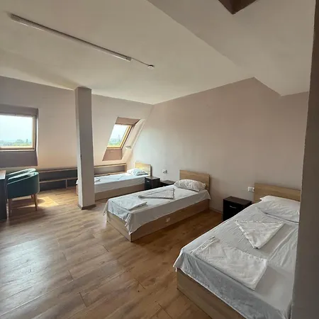 елка Apartment Burgas City