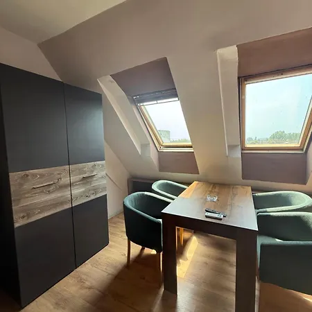 елка Apartment Burgas City